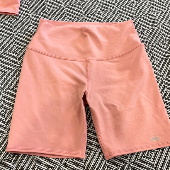 Alo Strawberry lemonade biker shorts high waisted size S. FAIR condition - Picture 1 of 2